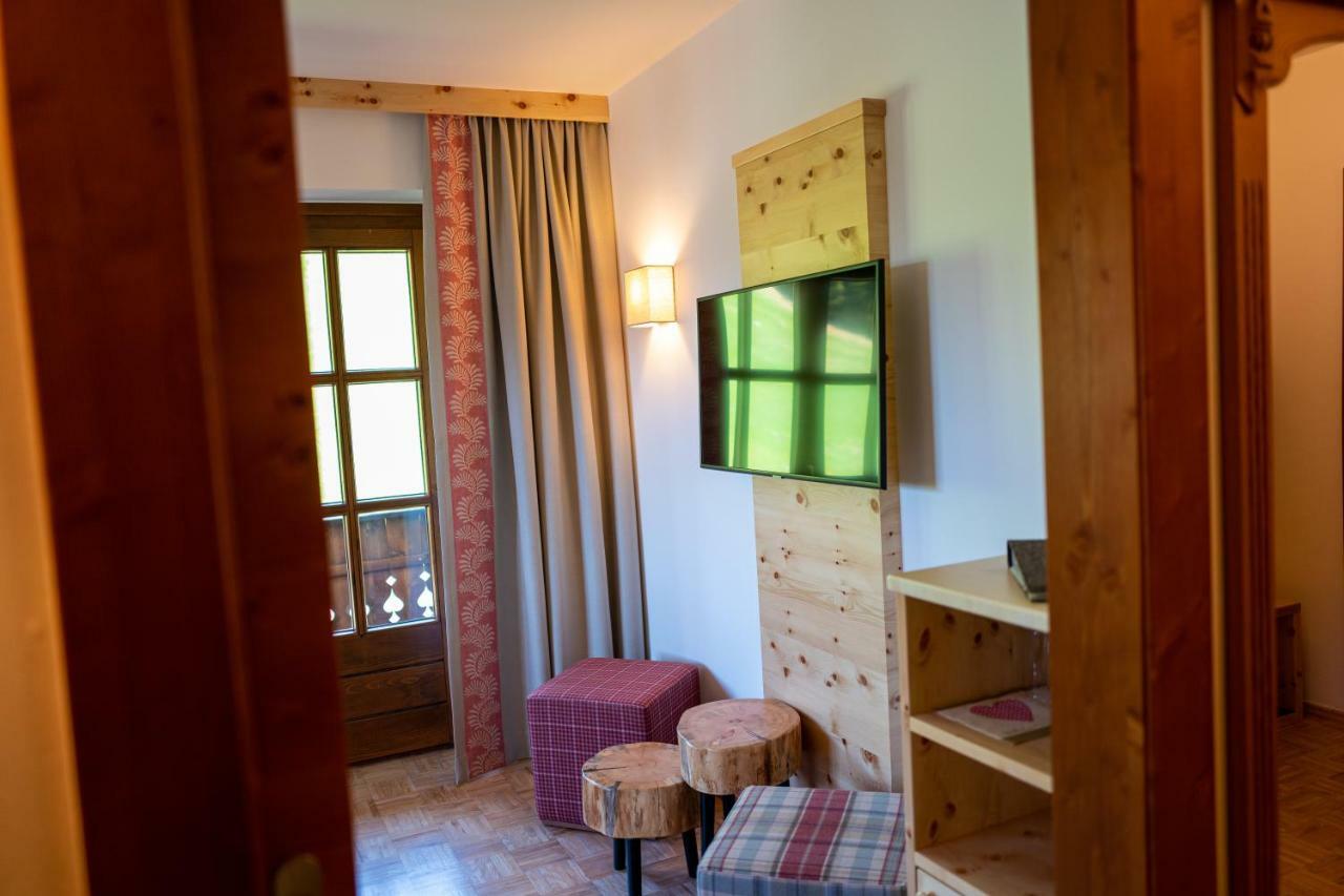 Hotel Gasthof Hinteregger Бад Кляйнкирххайм Экстерьер фото